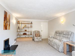 Sitting room- click for photo gallery